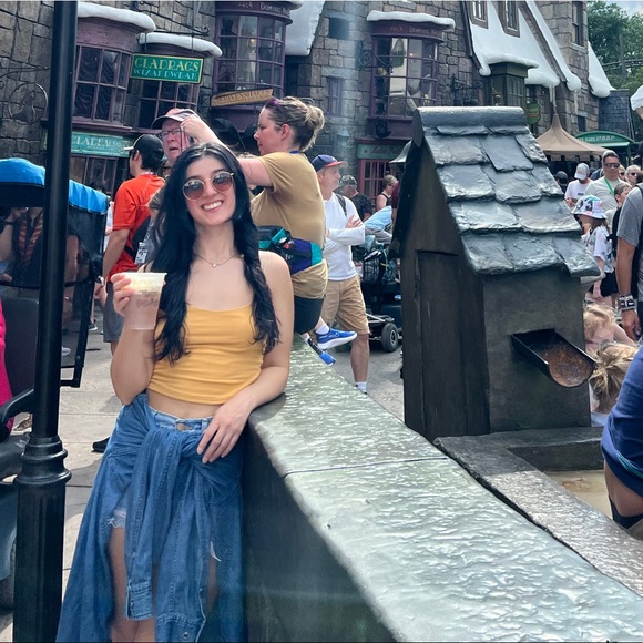 Spaghetti strap crop top - Picture 2 of 6